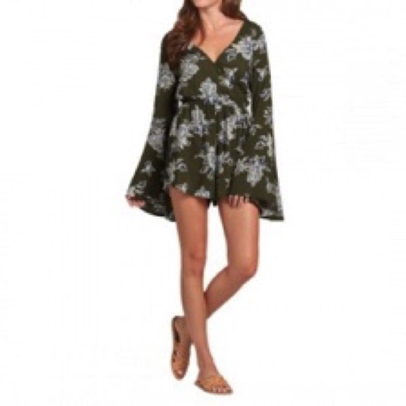 Abercrombie Fitch Green Floral Romper 